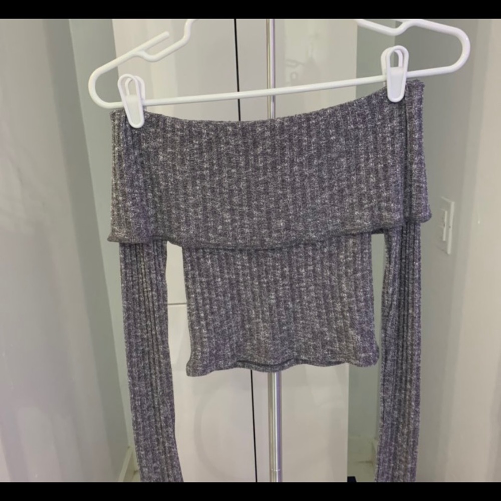 urban outfitters top!